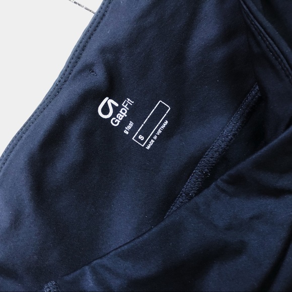 Gap fit black ankle length tights with pockets - Picture 2 of 4